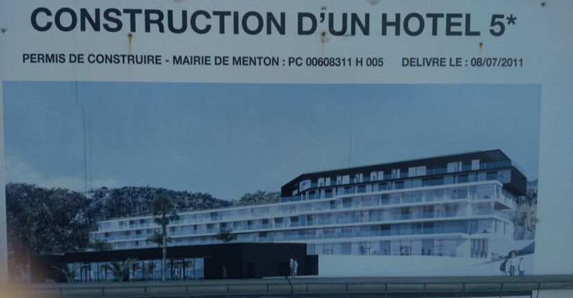 New Riviera 5 &eacute;toiles