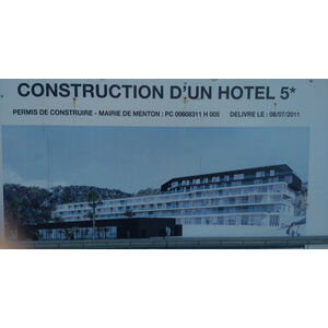 New Riviera 5 �toiles