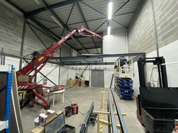 Mezzanine - 12